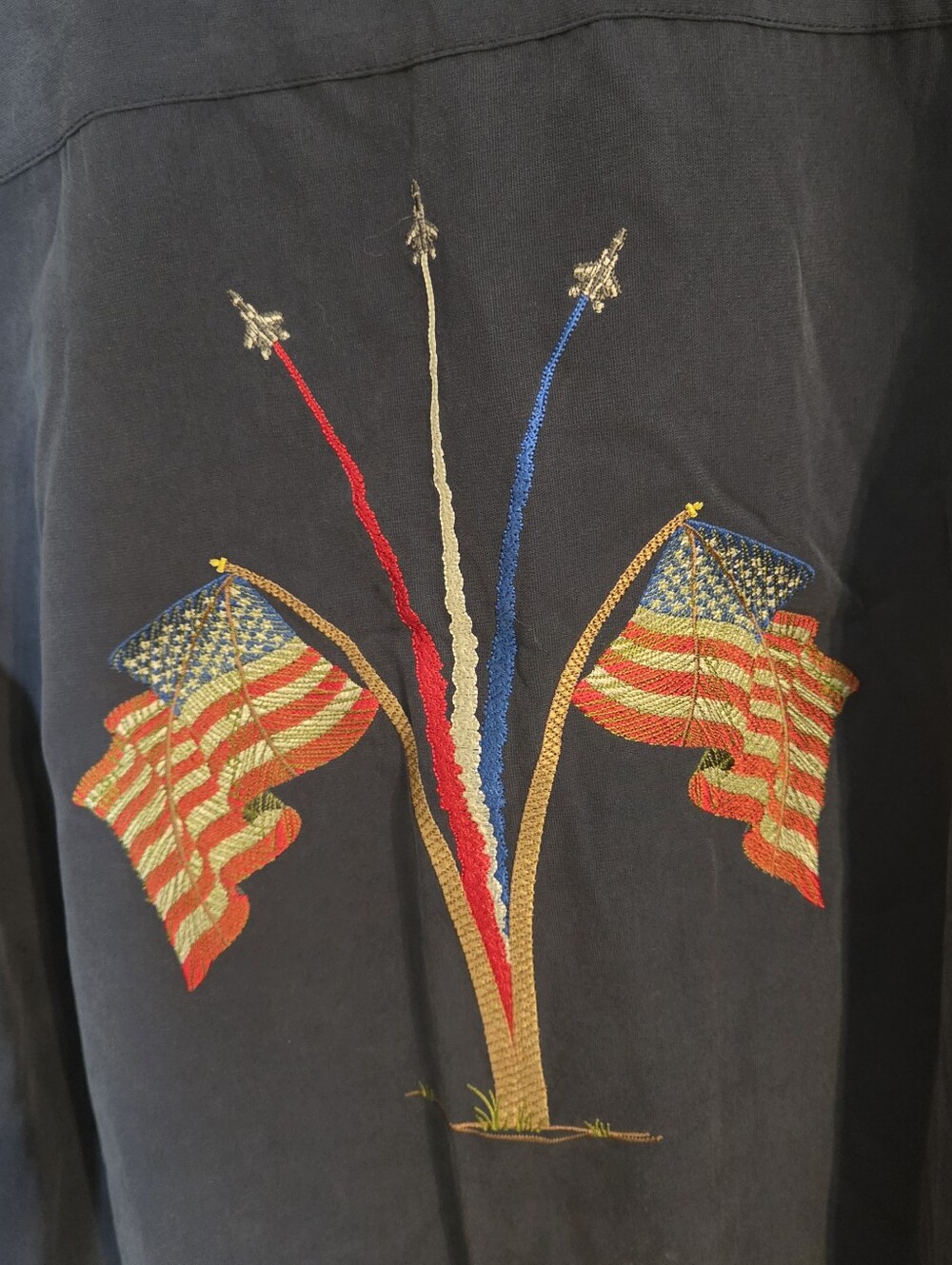 NWT Bamboo Cay Mens Navy Blue USA Flag Air Force Fighter Jets Embroidered Shirt - Picture 10 of 10